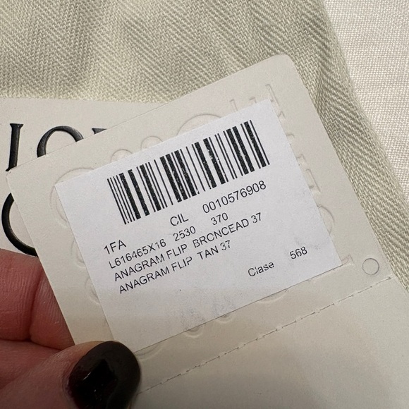 Loewe Anagram Flip Sandal - 37 - good condition with worn soles - Picture 5 of 6